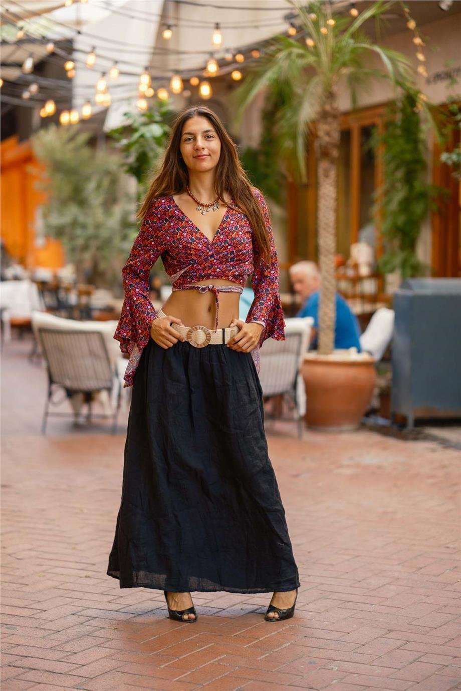 Siyah Renk Kemer ve Cep Detaylı Keten Etek