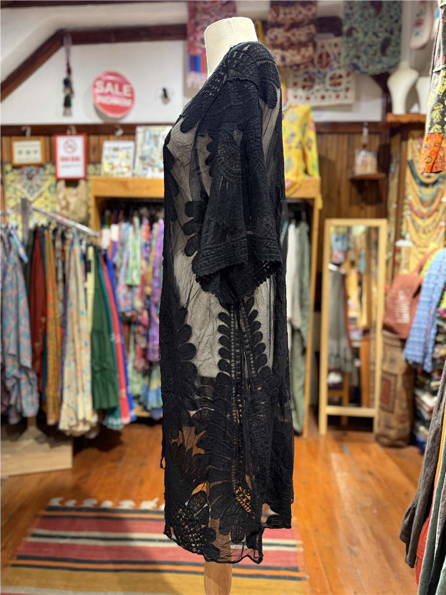 Siyah Renk Nakışlı Boho Kimono