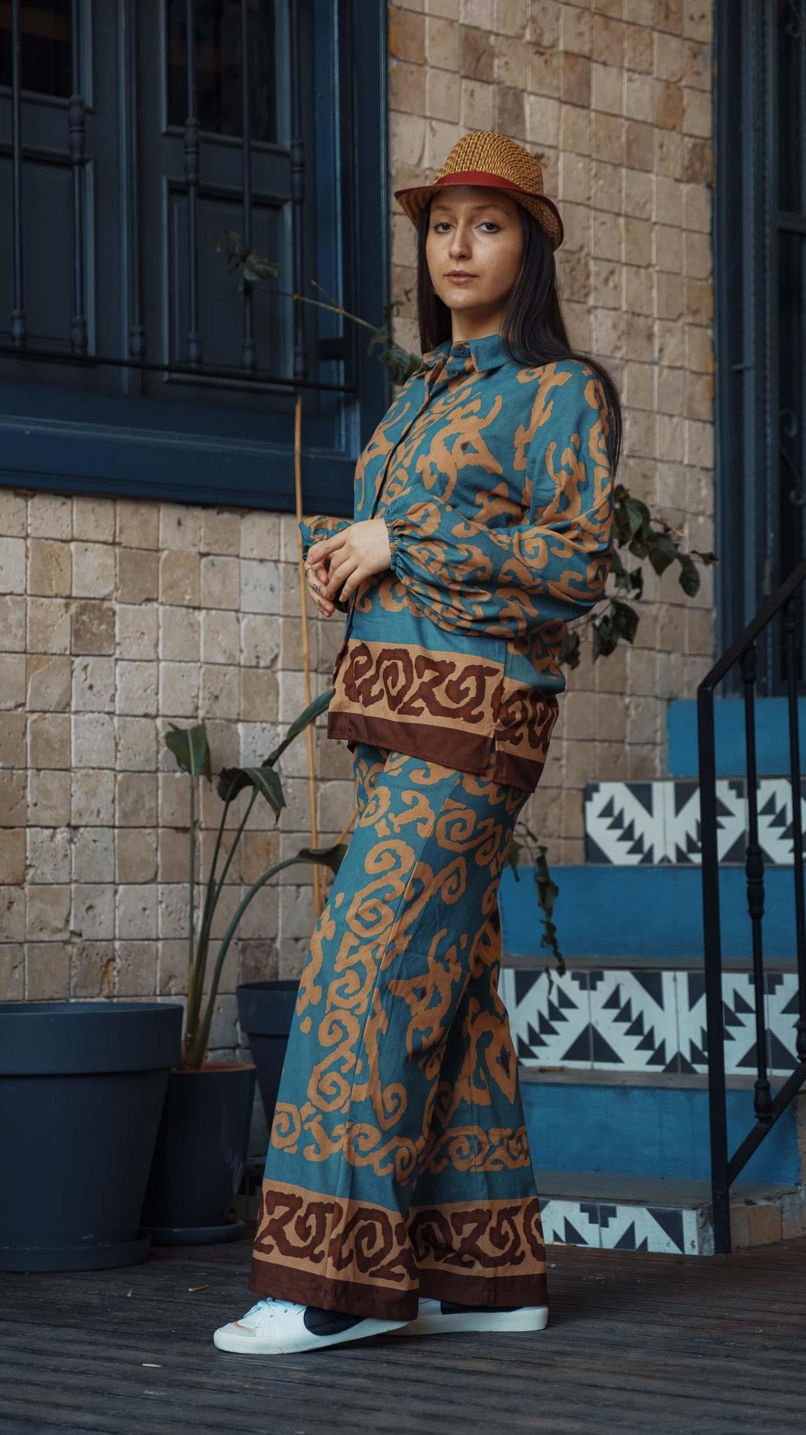 Su Yolu Desenli Turkuaz Pantolon Gömlek Takım