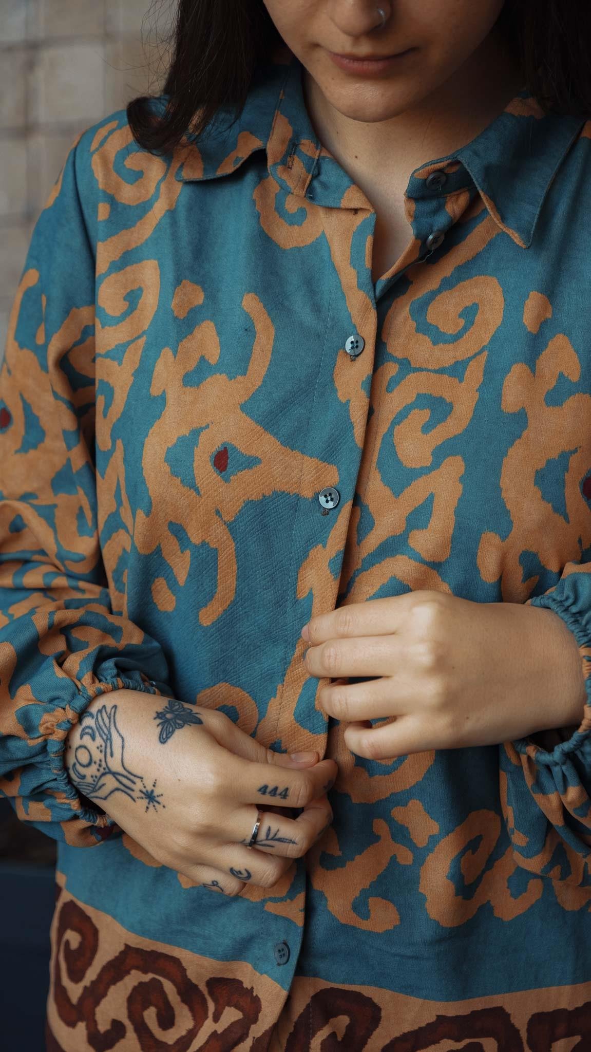 Su Yolu Desenli Turkuaz Pantolon Gömlek Takım