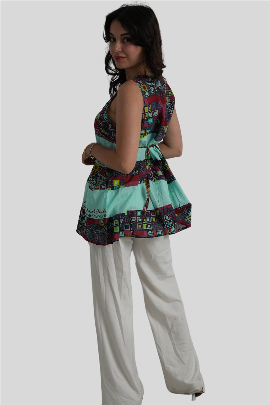 Turkuaz Kalın Askılı Nakış Detaylı Yarım Düğmeli Bohem Bluz