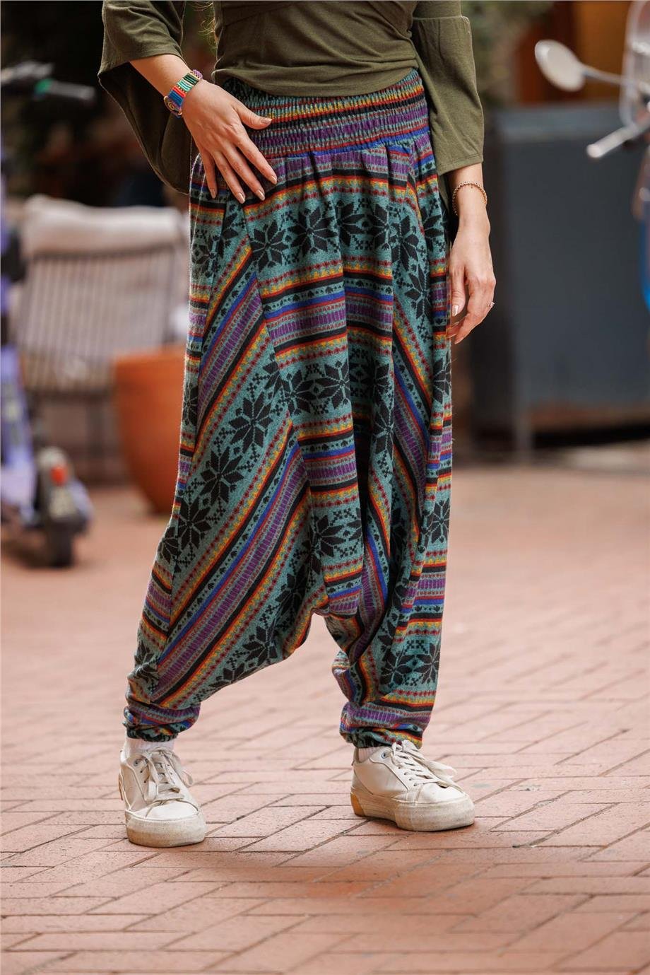 Turkuaz Renk Gipe Bel Detaylı Kışlık Kilim Desenli Şalvar