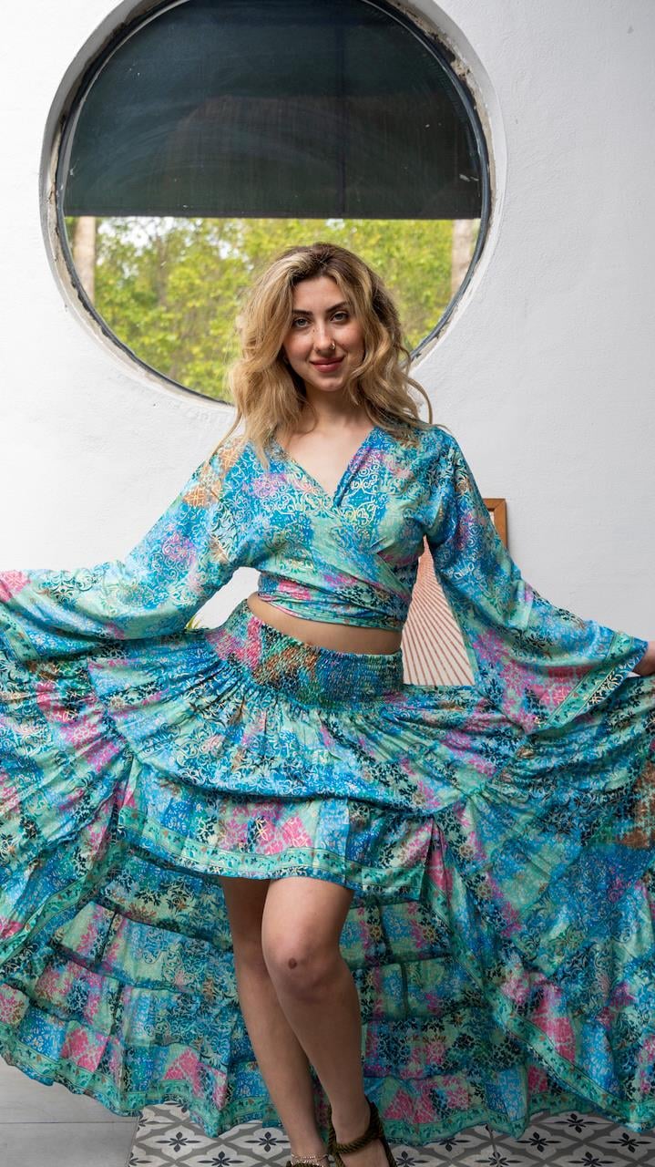 Turkuaz Renk İpek Etek Bluz Takım