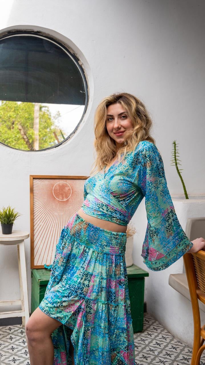 Turkuaz Renk İpek Etek Bluz Takım