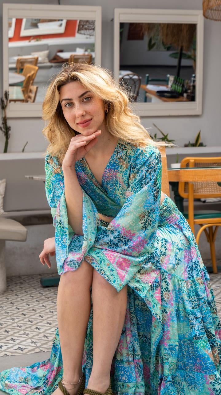 Turkuaz Renk İpek Etek Bluz Takım