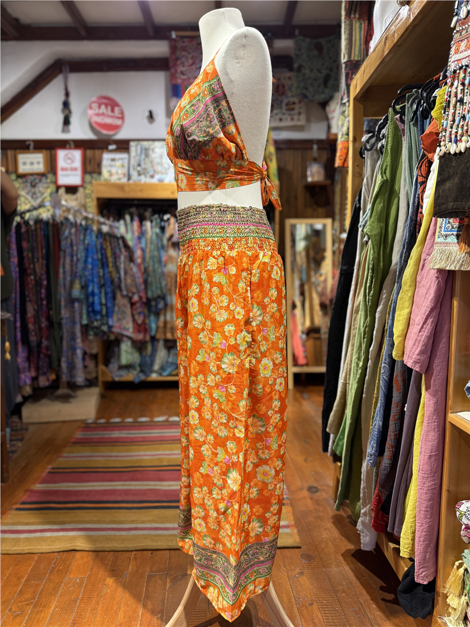 Turuncu Renk Cep Detaylı İpek Pantolon Crop Kimono Üçlü Takım