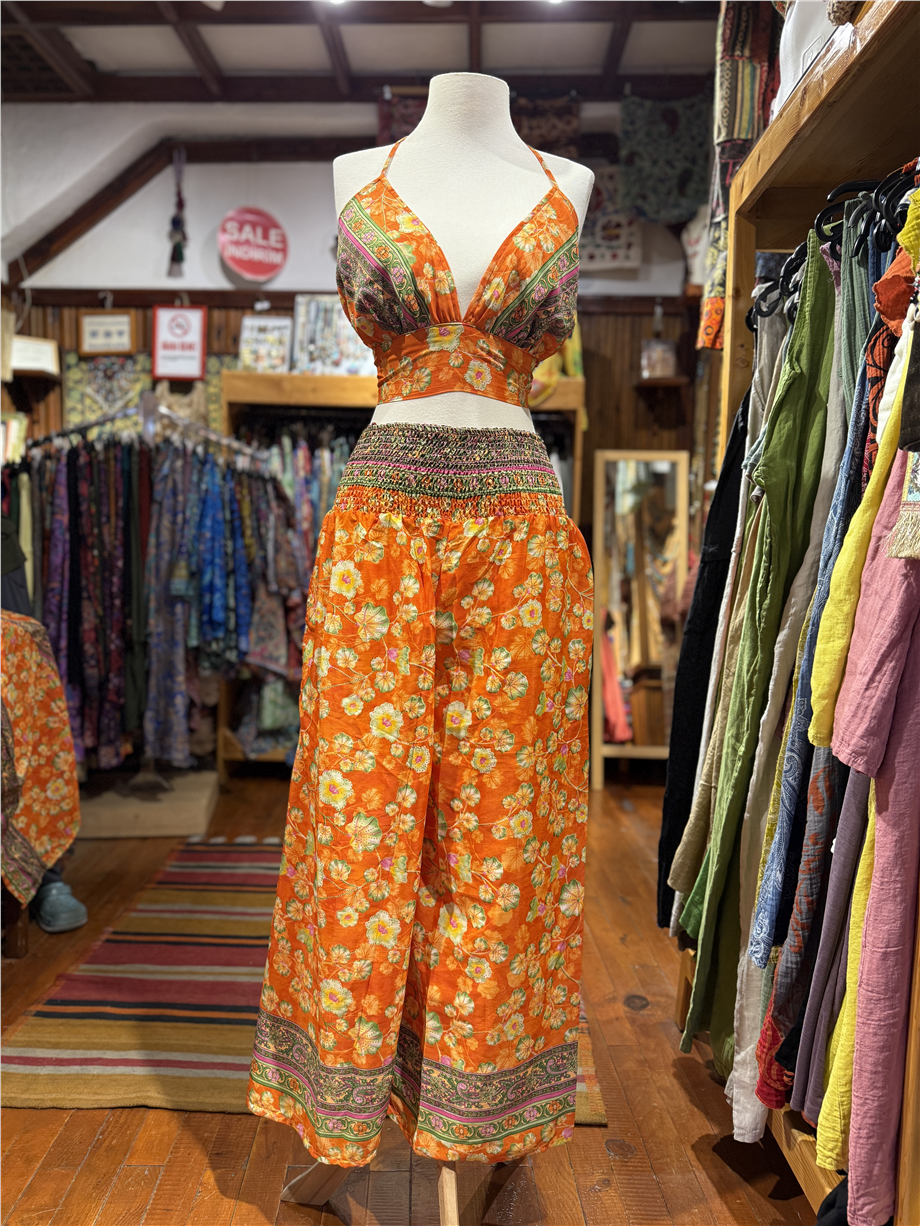 Turuncu Renk Cep Detaylı İpek Pantolon Crop Kimono Üçlü Takım