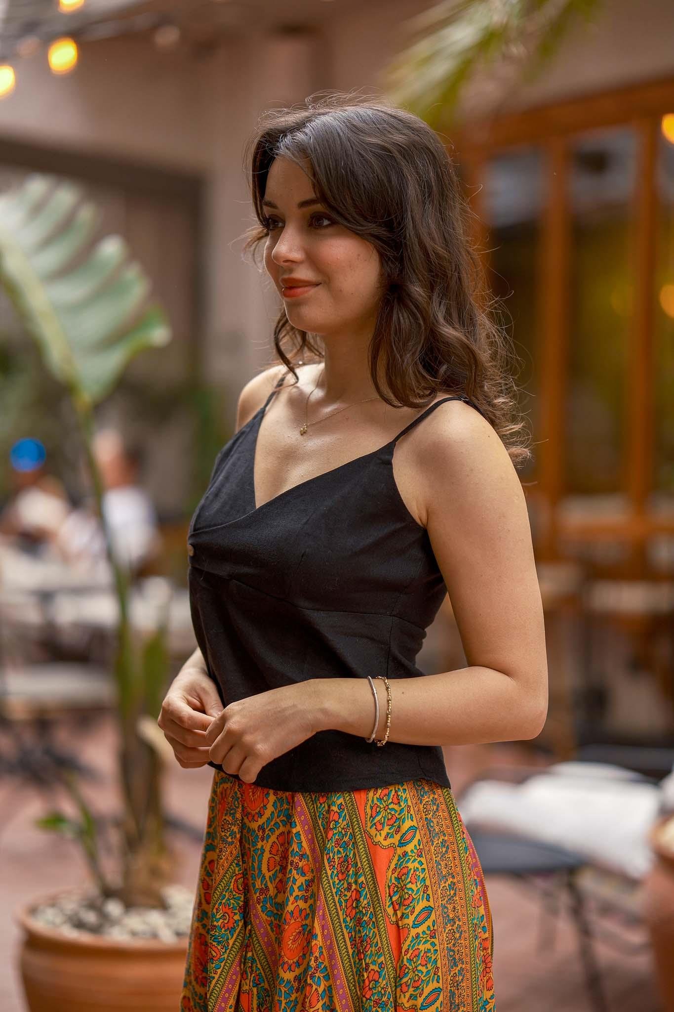 Turuncu Renk Derin Ön Yırtmaçlı Fırfırlı Uzun Şort Etek