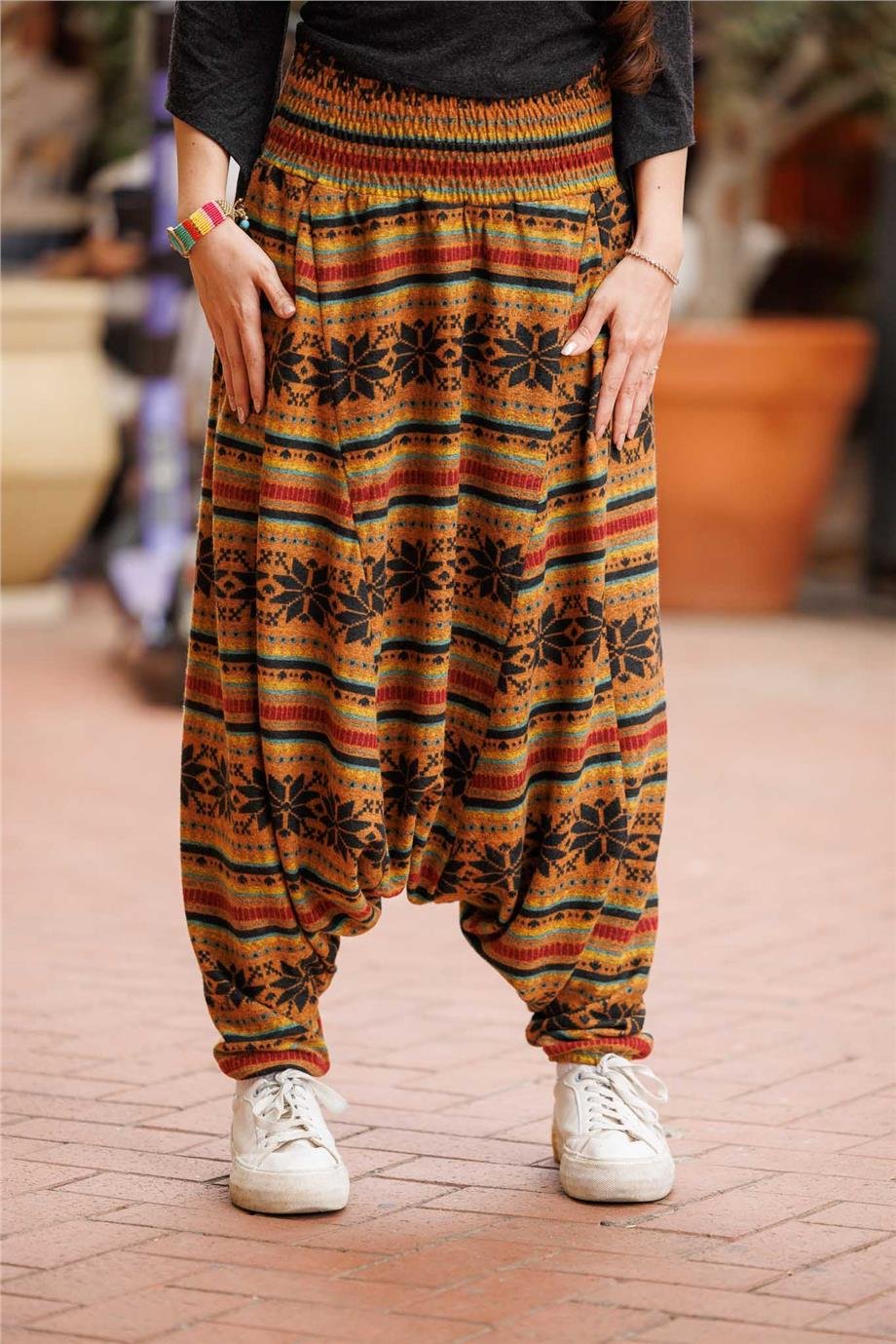 Turuncu Renk Gipe Bel Detaylı Kışlık Kilim Desenli Şalvar