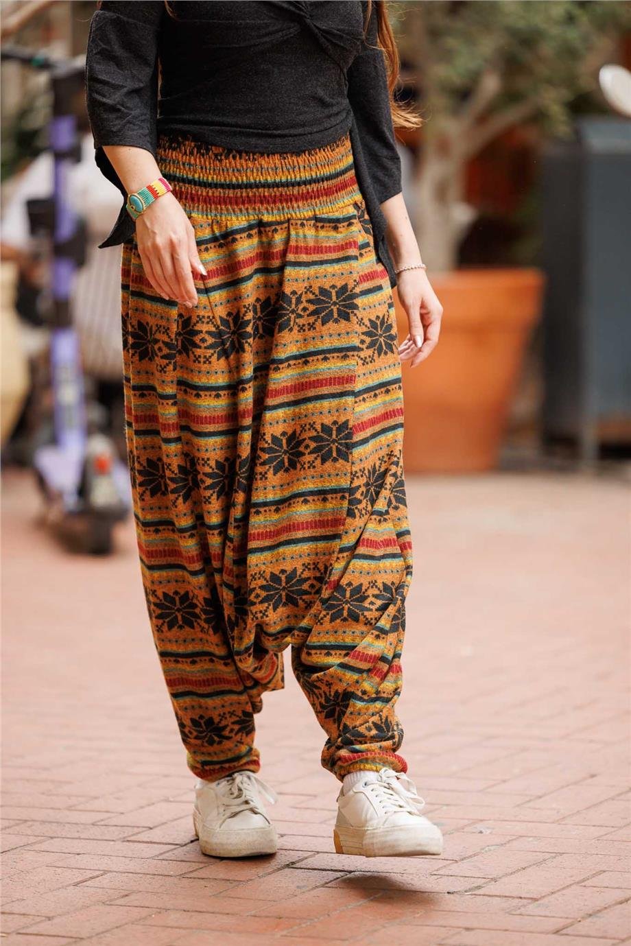 Turuncu Renk Gipe Bel Detaylı Kışlık Kilim Desenli Şalvar