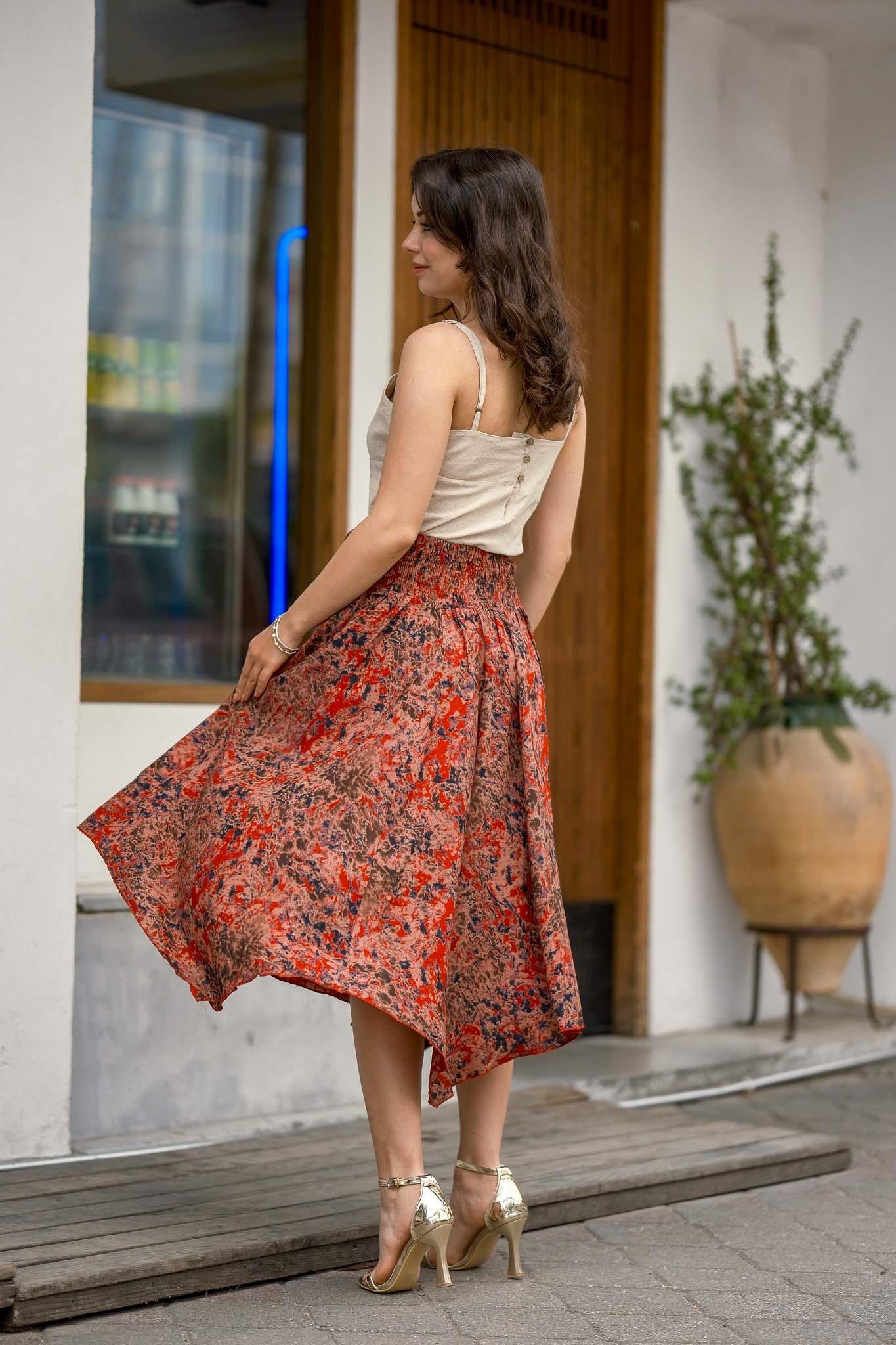 V Yaka İnce Askılı Krem Bluz