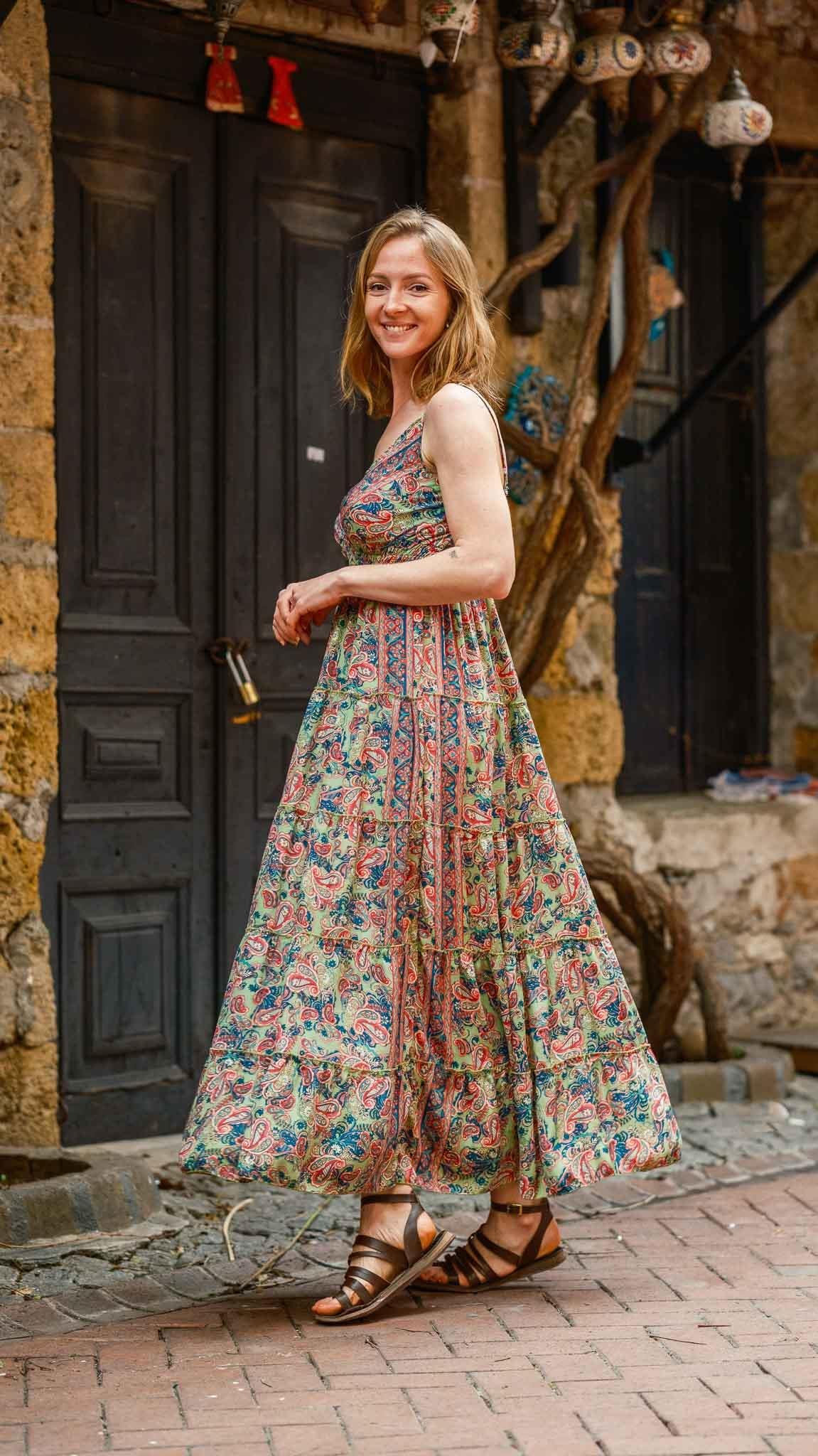 Yeşil Askılı İpek Elbise