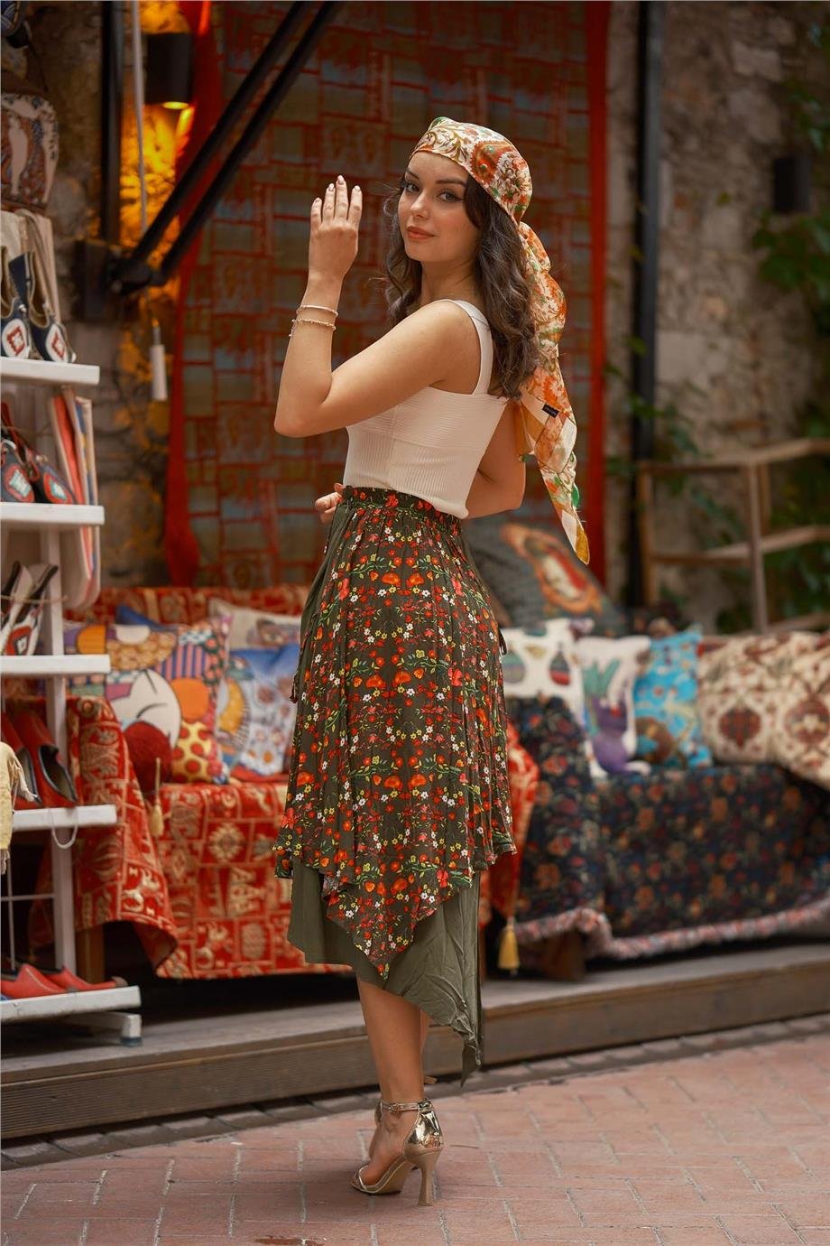 Yeşil Renk Bağlama Detaylı Beli Lastikli Salaş Etek