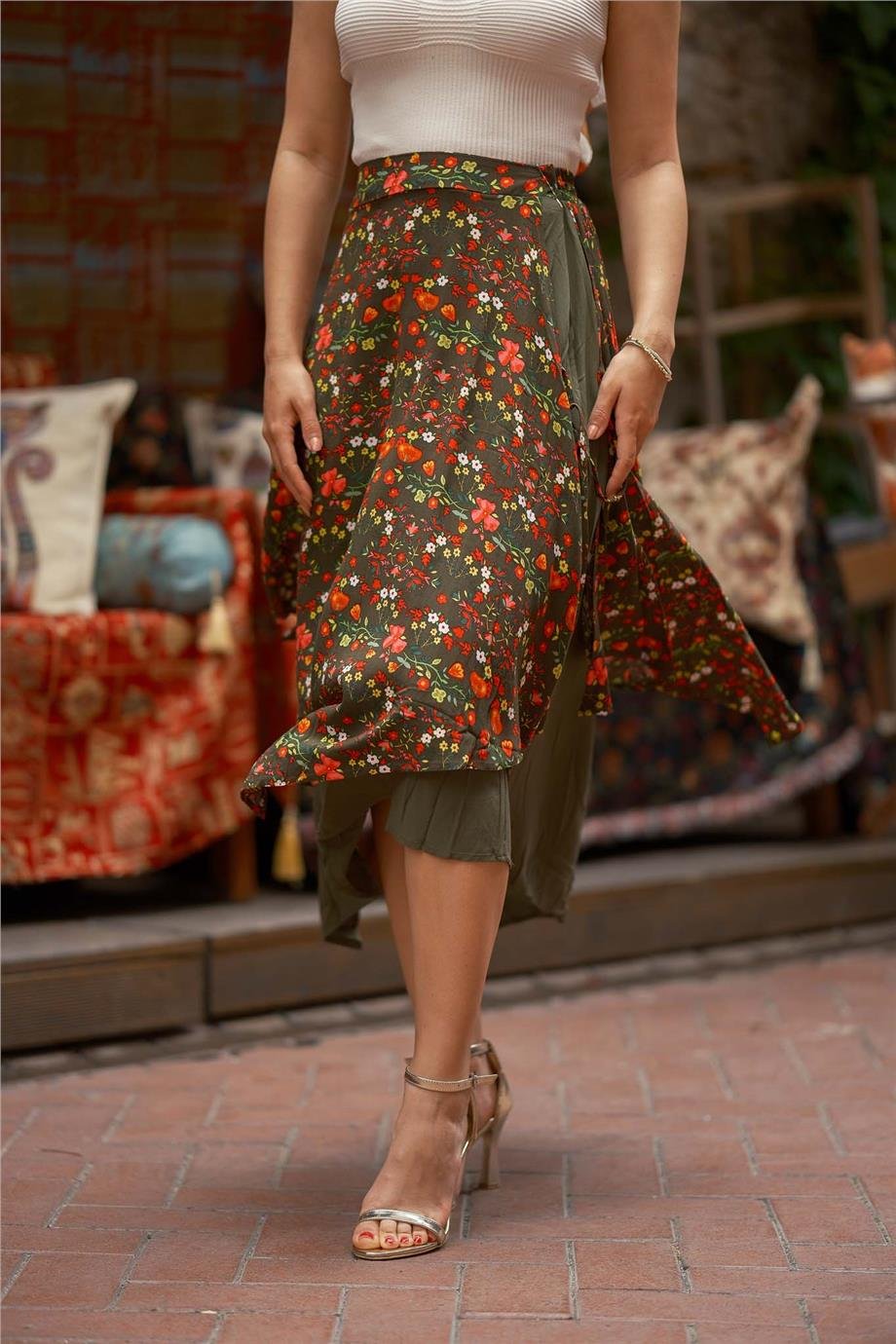 Yeşil Renk Bağlama Detaylı Beli Lastikli Salaş Etek