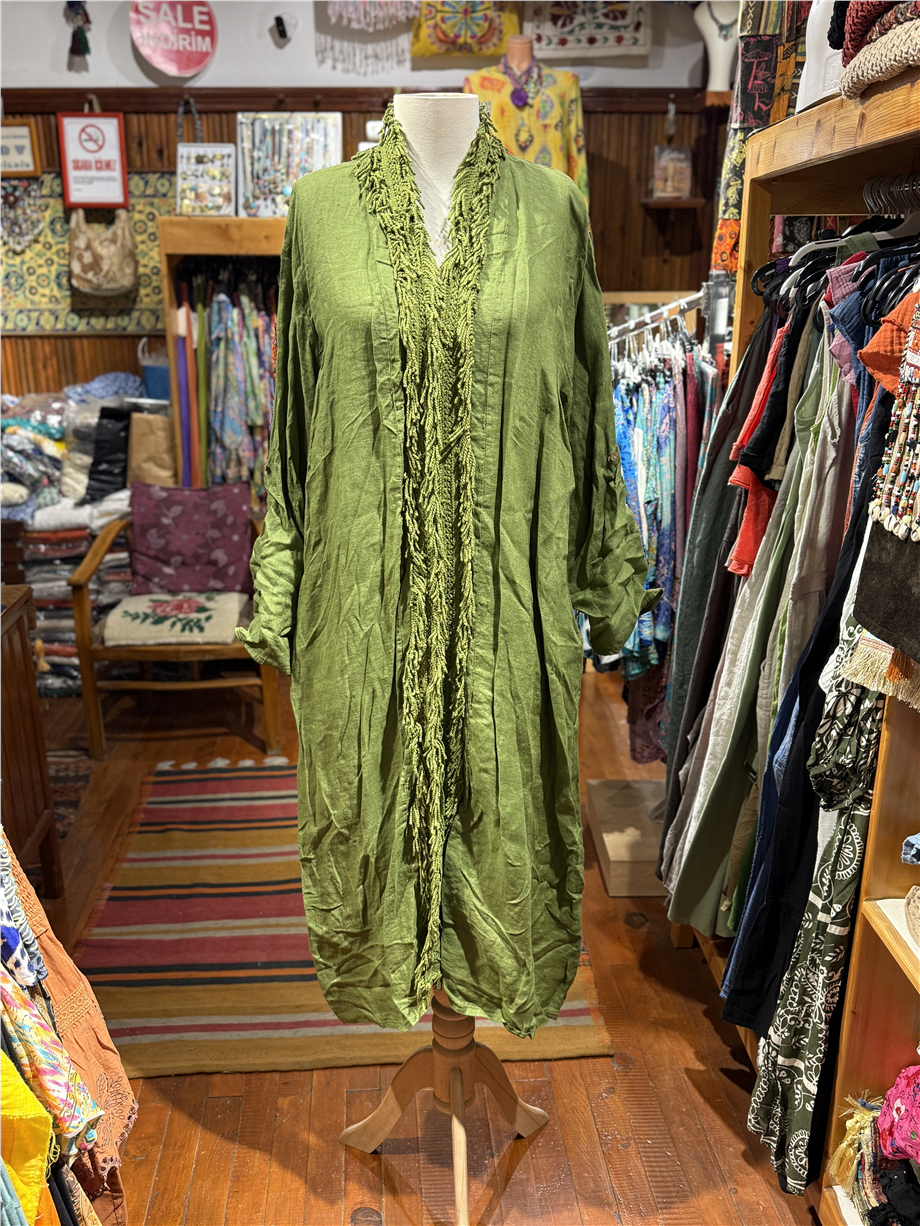 Yeşil Renk Bohem Püsküllü ve Cep Detaylı Keten Kaftan