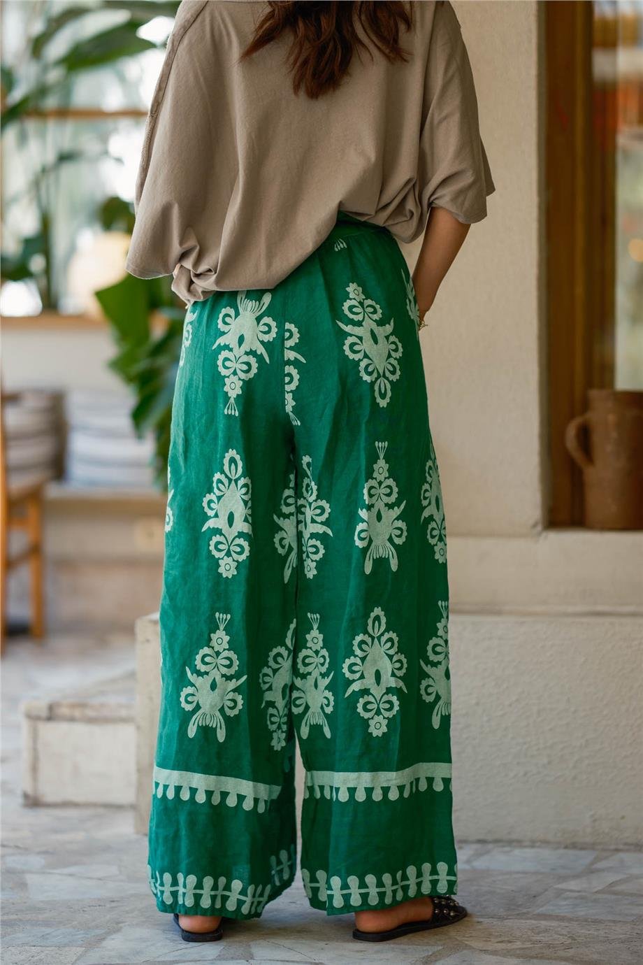 Yeşil Renk Çiçek Desenli Kemer Detaylı Keten Pantolon