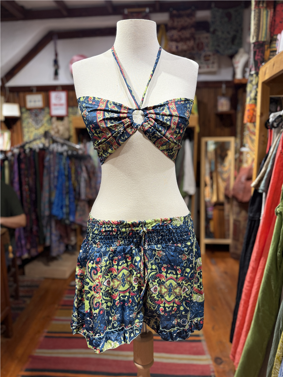 Yeşil Renk Şal Desenli İpek Büstiyer Şort Takım