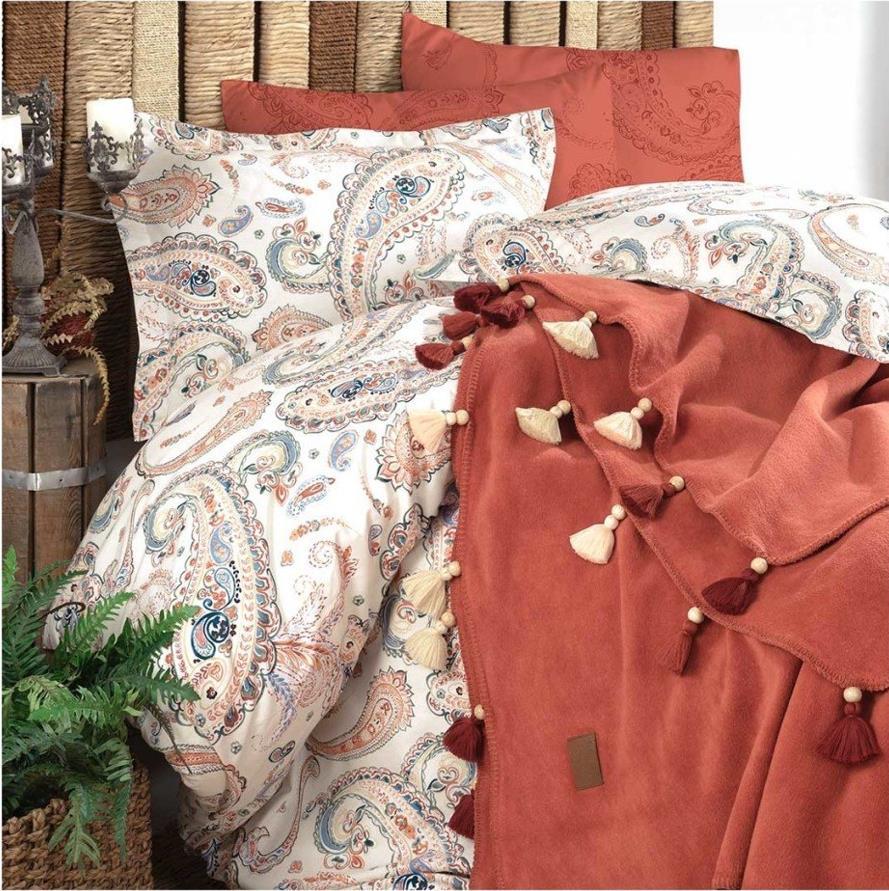 iyi-geceler-istanbul-boho-chic-cift-ki--bbc3-.png