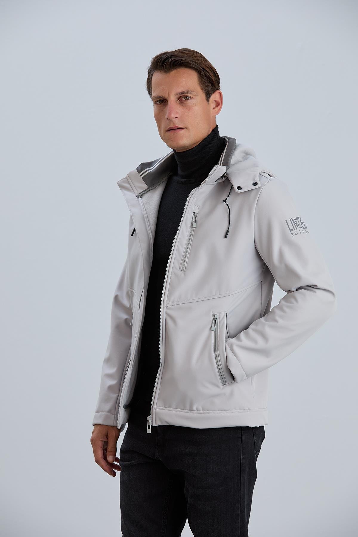 Çıkabilir Kapüşonlu Erkek Softshell Mont