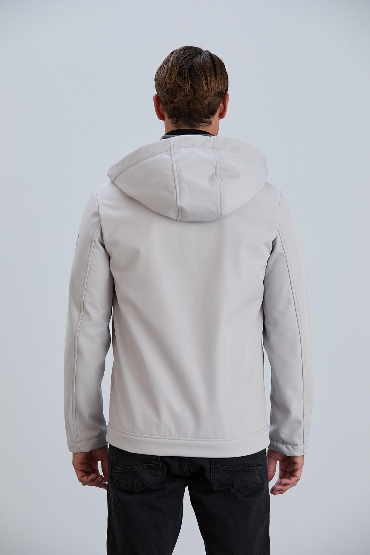 Çıkabilir Kapüşonlu Erkek Softshell Mont