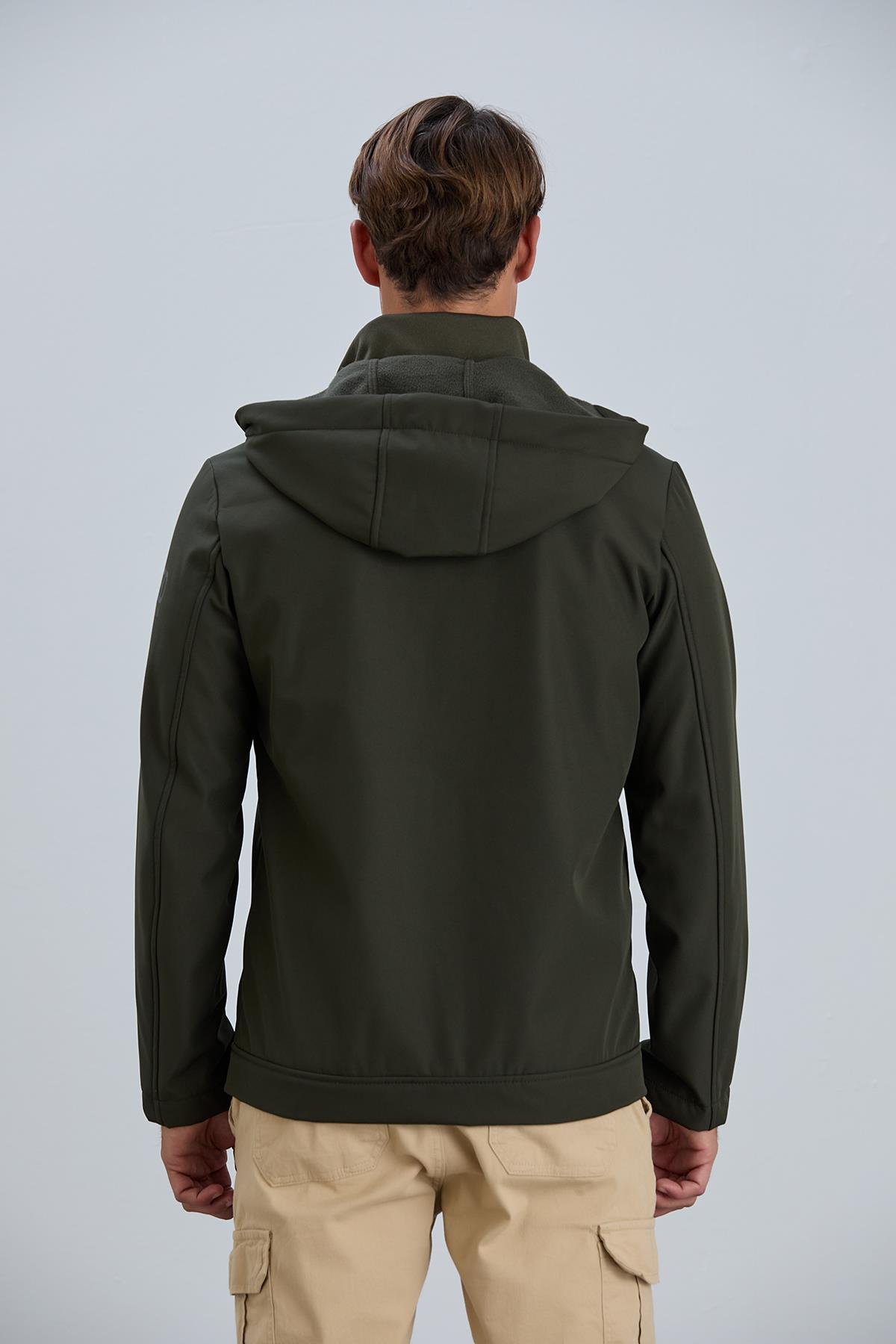 Çıkabilir Kapüşonlu Erkek Softshell Mont