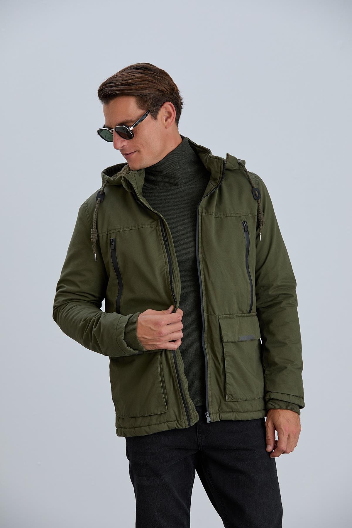 Çıkabilir Kapüşonlu Fermuar Detaylı Pamuk Erkek Mont