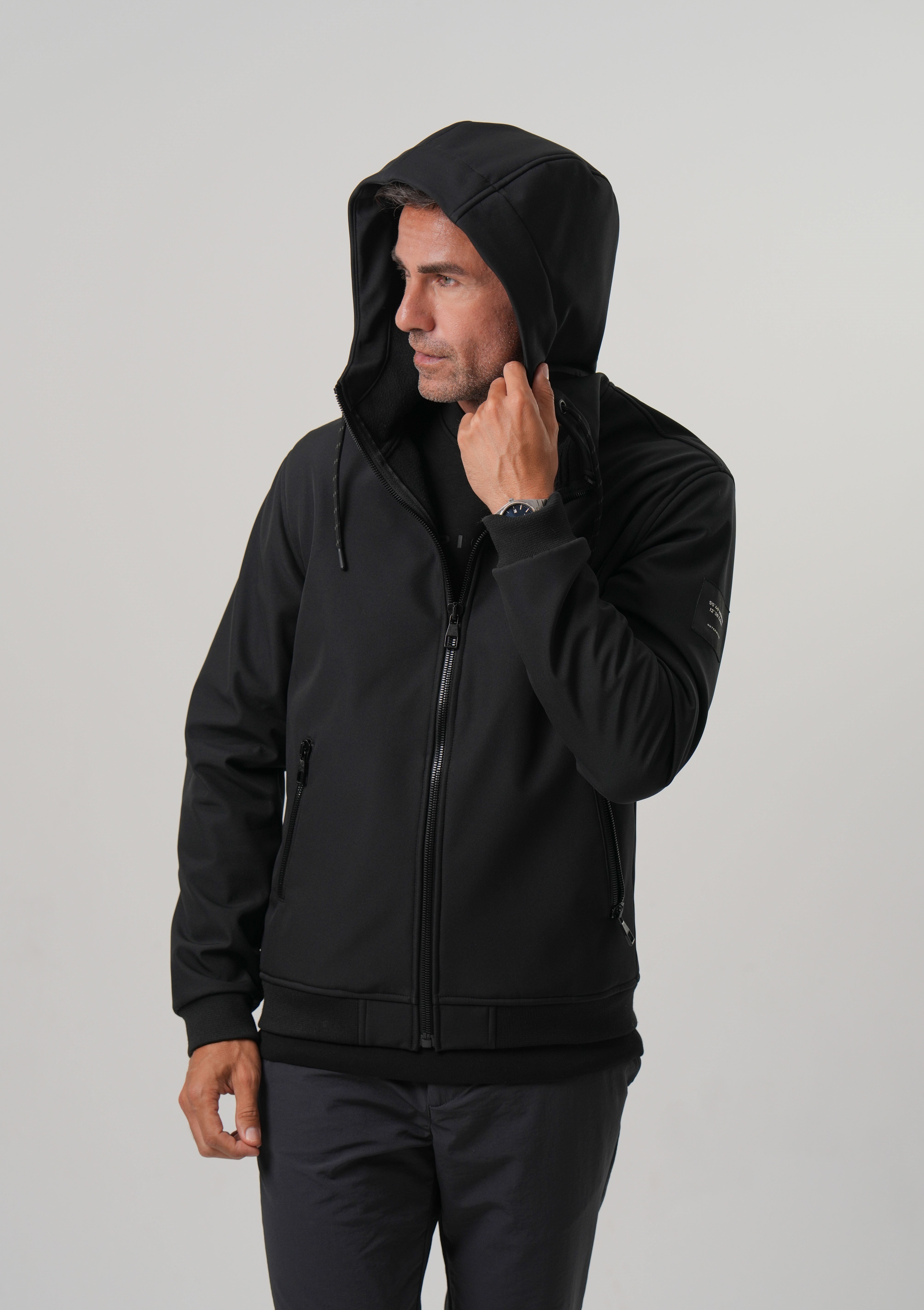 ERKEK MONT Kapüşonlu Softshell Ribanalı Mont