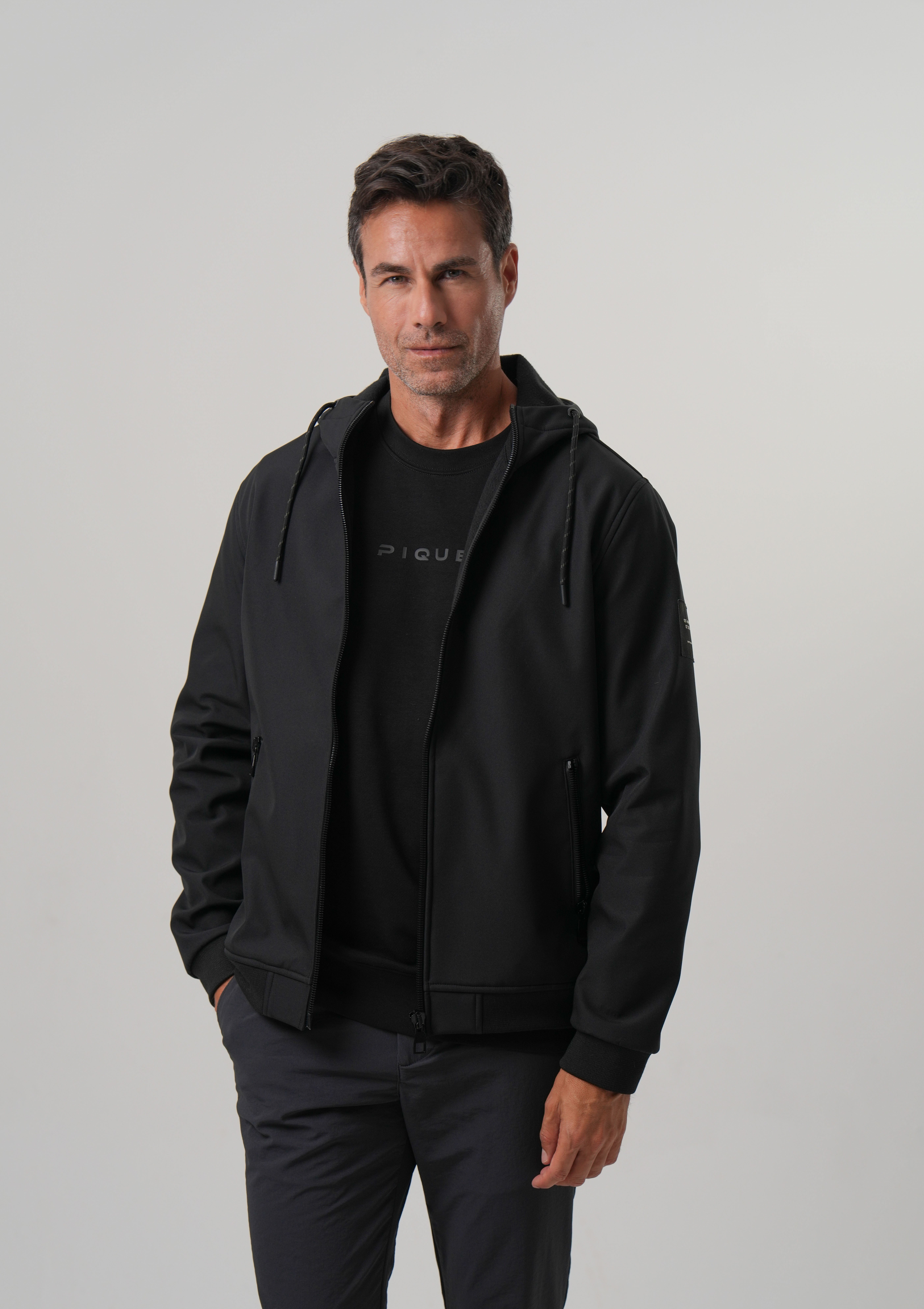 ERKEK MONT Kapüşonlu Softshell Ribanalı Mont