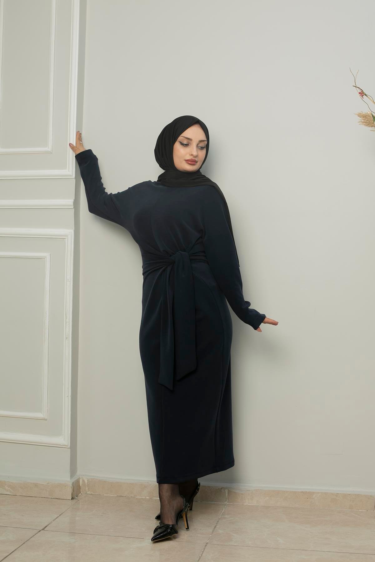 Sayra Shawl kadın bağlama detaylı nubuk tesettür elbise  SYR018