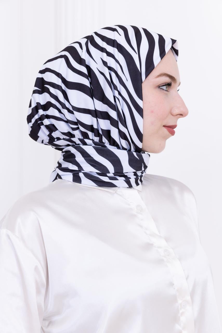 Zebra Desenli Kadın Çıtçıtlı Şal