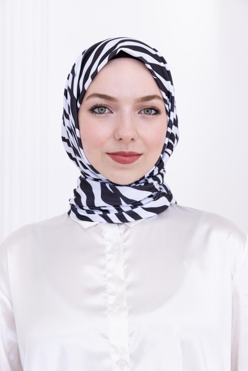 Zebra Desenli Kadın Çıtçıtlı Şal