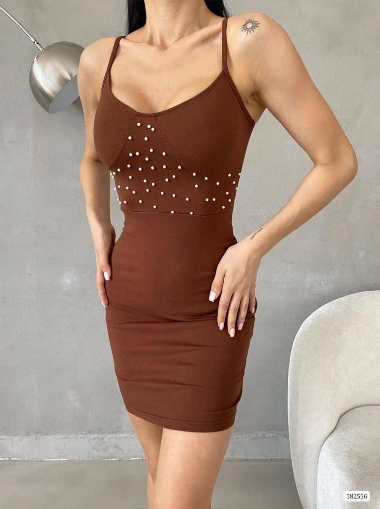 İnce Askılı İnci Detaylı Mini Elbise Kahverengi 582556