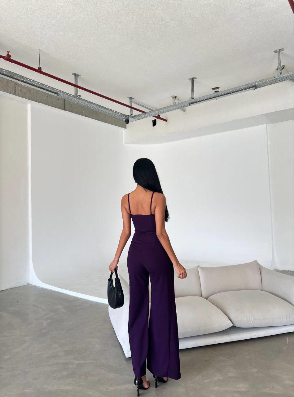   Krep Kumaş Askılı Yaka Ve Yırtmaç Detaylı Tulum 582232 Mor