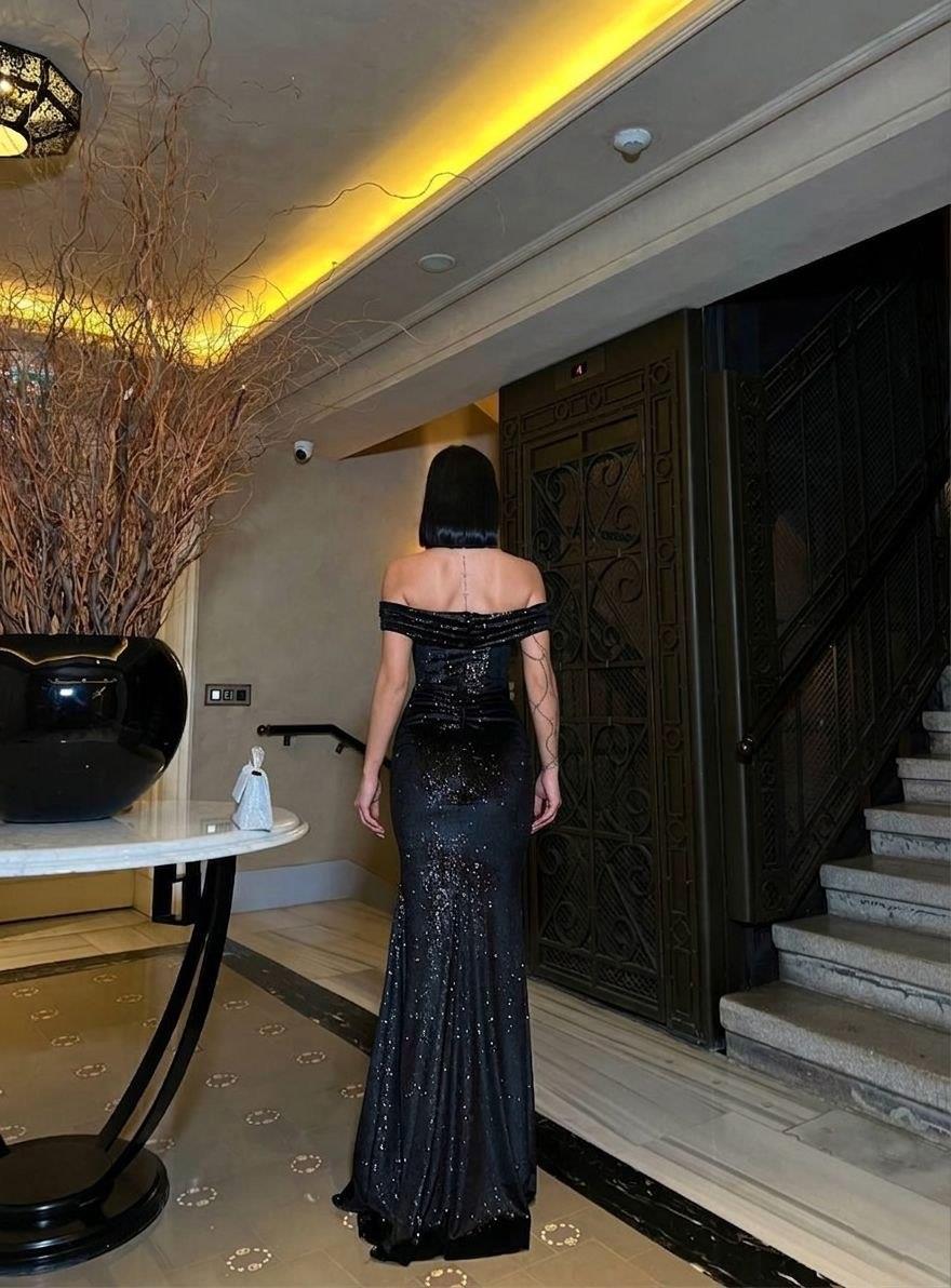 Omuz Dekolte Balık Model Simli Krep Abiye Elbise 583387 SİYAH