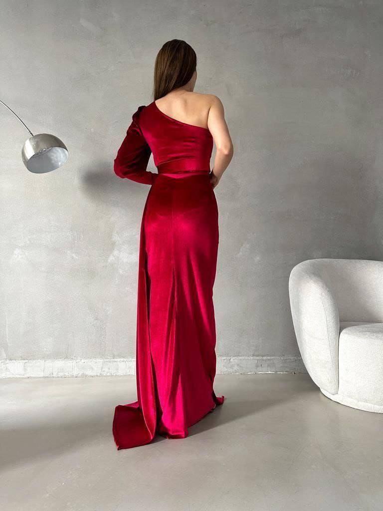 Tek Omuz Kemerli Maxi Boy Kadife Kumaş Abiye Elbise 582320 KIRMIZI