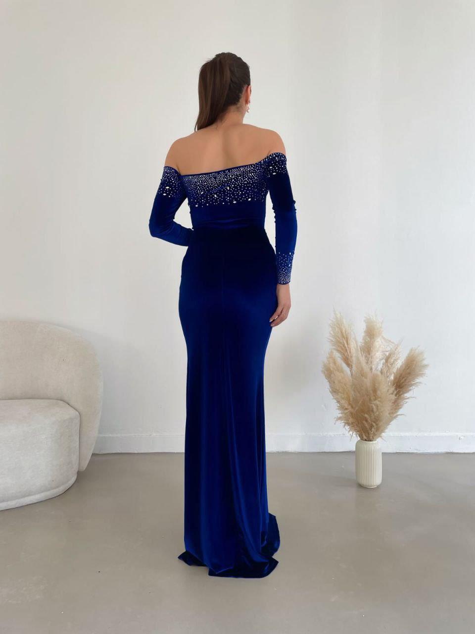 582676 SAKS
