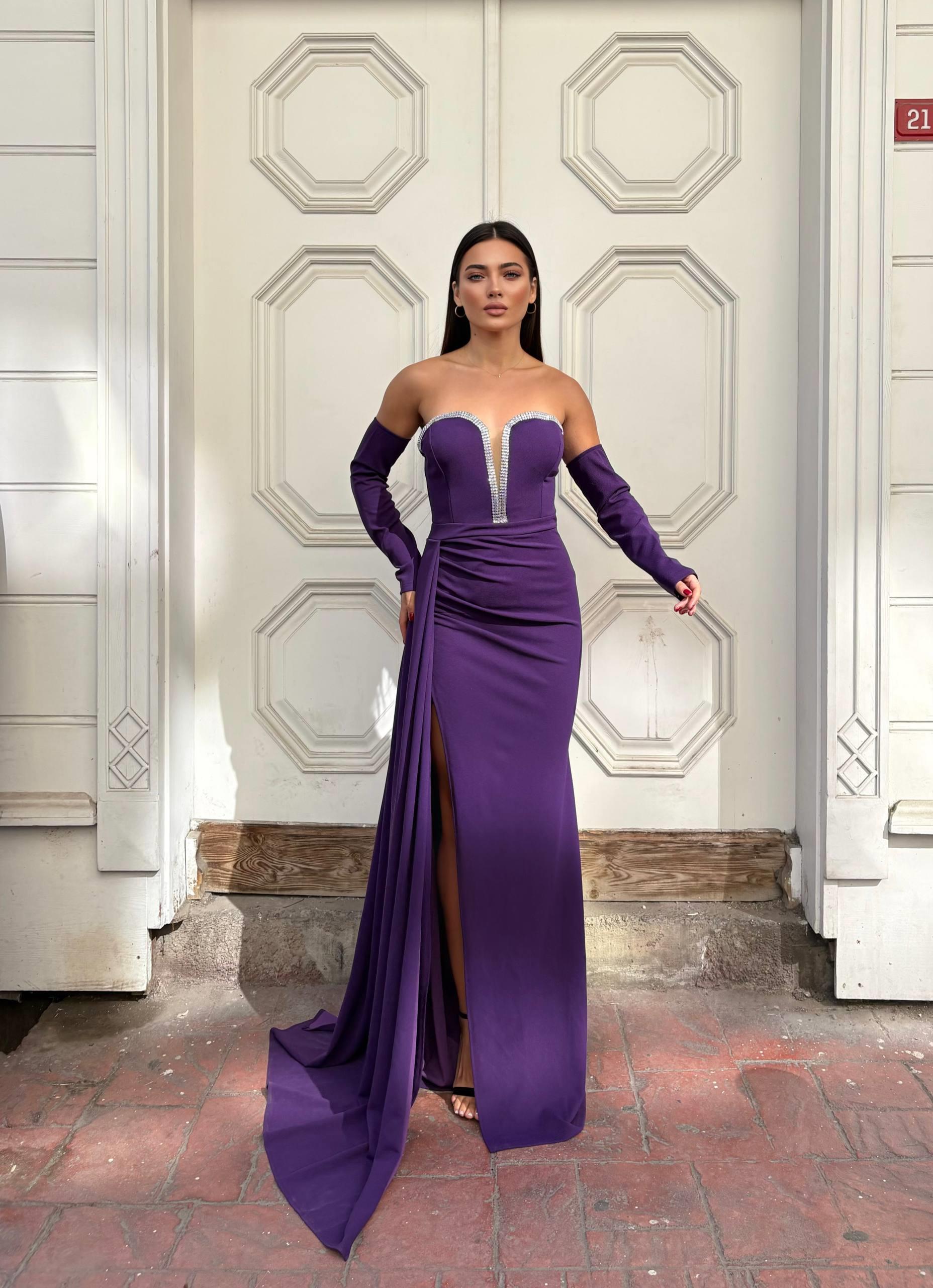 vücudu saran balık kesim ve önündeki kuyruk/drape detaylı elbise 583346 MOR