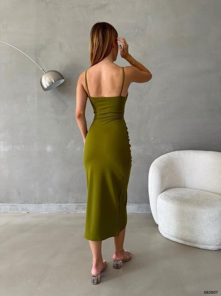 Yırtmaçlı Büzgülü Askılı Midi Boy Elbise 582607 FISTIK YEŞİL