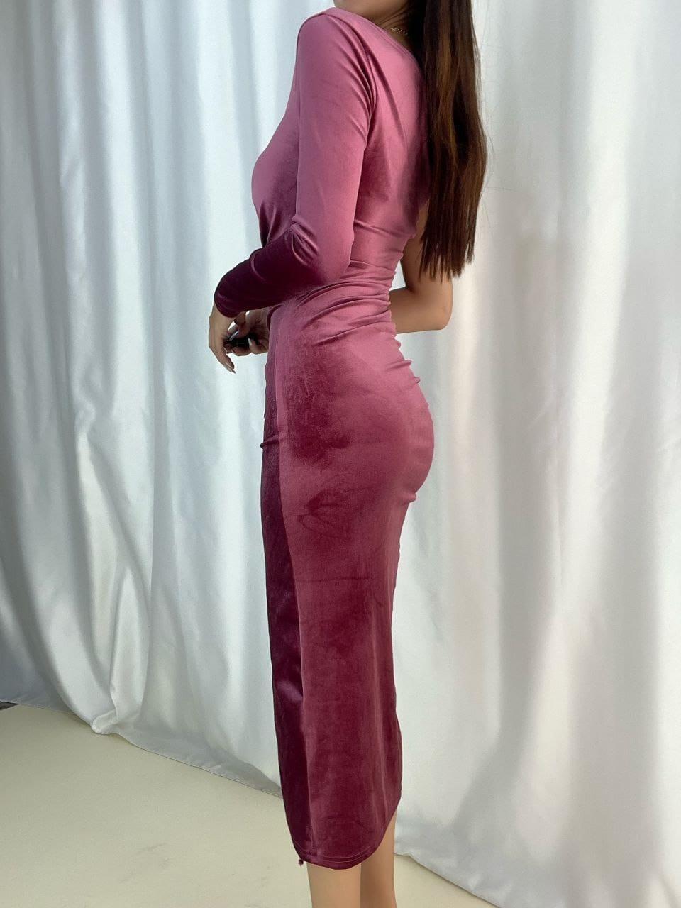 Asimetrik Yaka Büzgülü Yırtmaçlı Tek Kol Midi Boy Elbise Abiye 582247 GÜL KURUSU