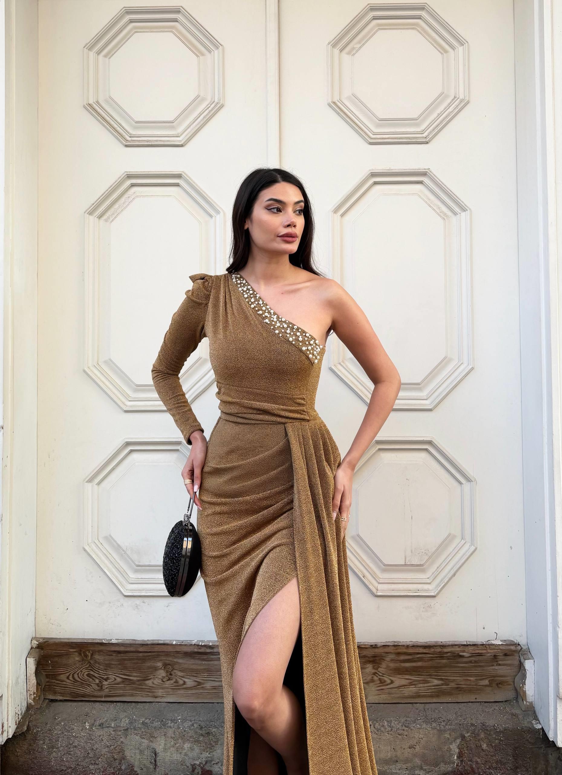Flowers İnci Detaylı Tek Omuz Abiye Elbise 583371 GOLD