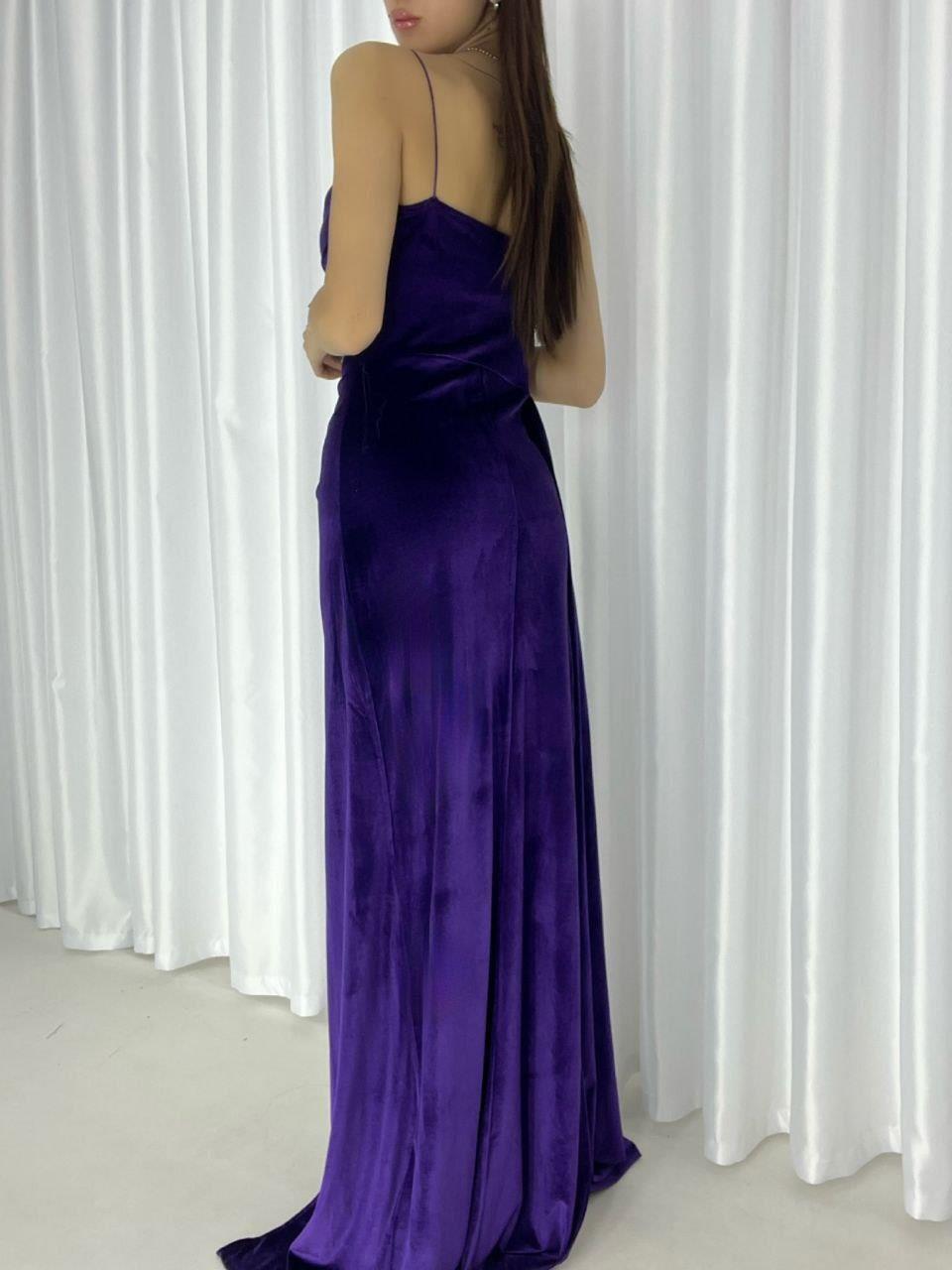 Kadife Esnek Kumaş  Drape Öne Pile Detaylı Askılı Abiye Elbise MOR 582334