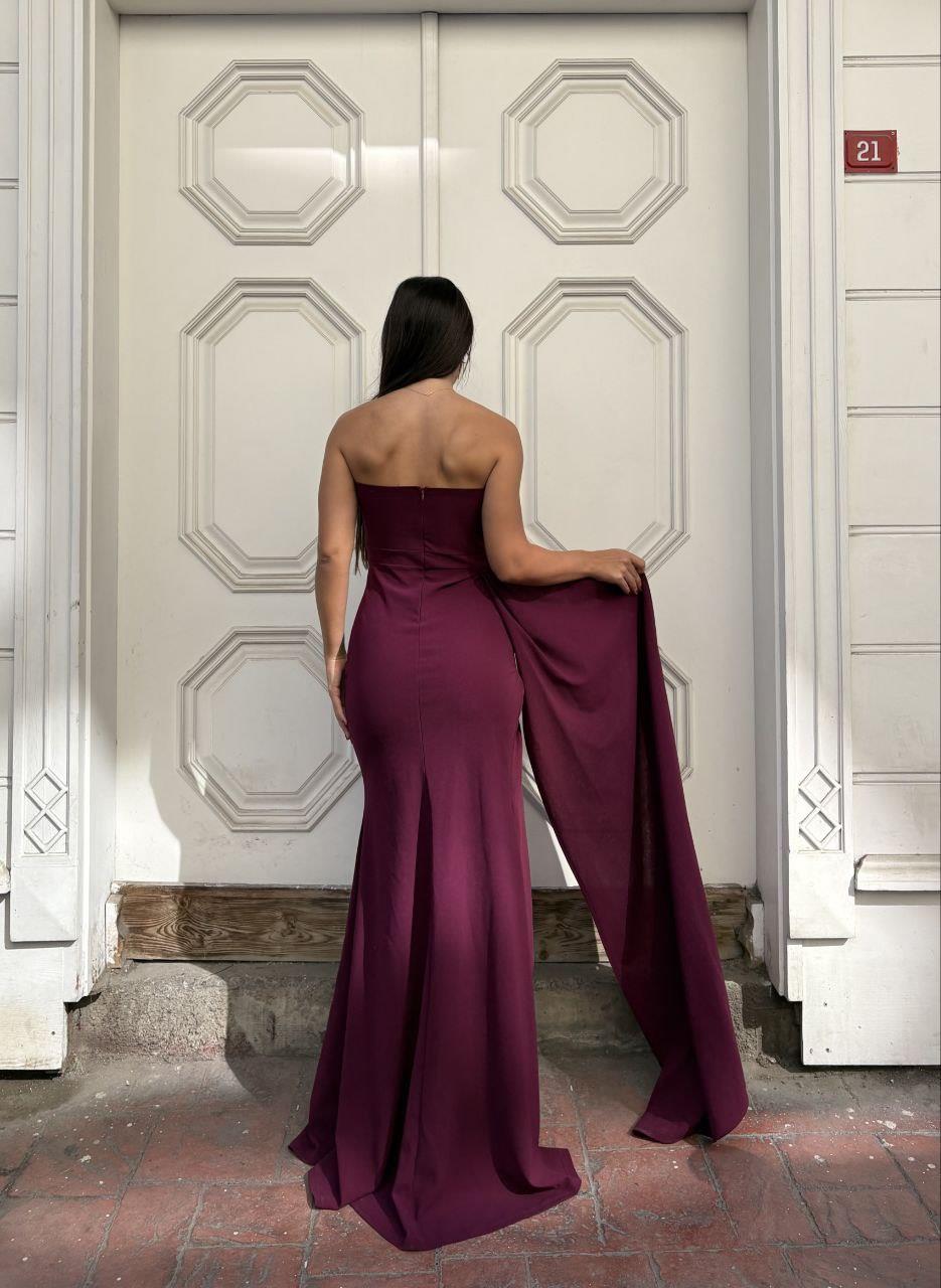 KISA kollu, vücudu saran balık kesim ve önündeki kuyruk/drape detaylı elbise 583346 AÇIKMOR