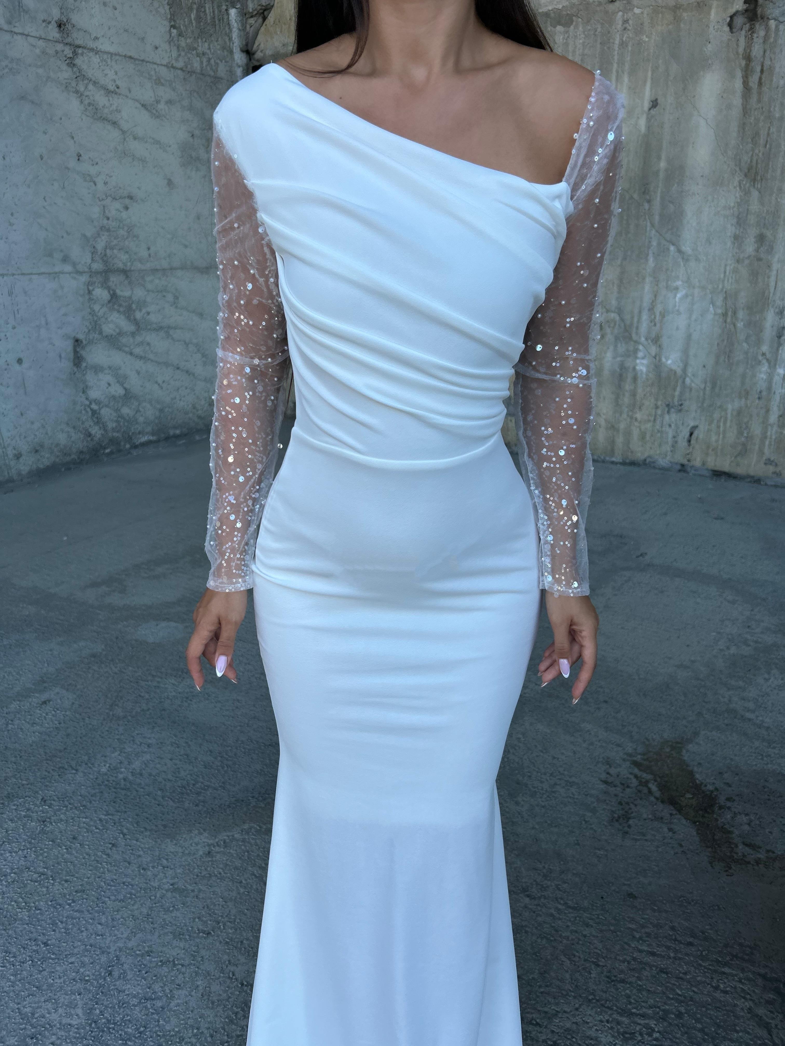 Kadın Esnek Krep Kumaş Kolları Tül Ve Taş Detaylı Önü Drapeli Maxi Boy Balık Abiye Elbise Beyaz 583118