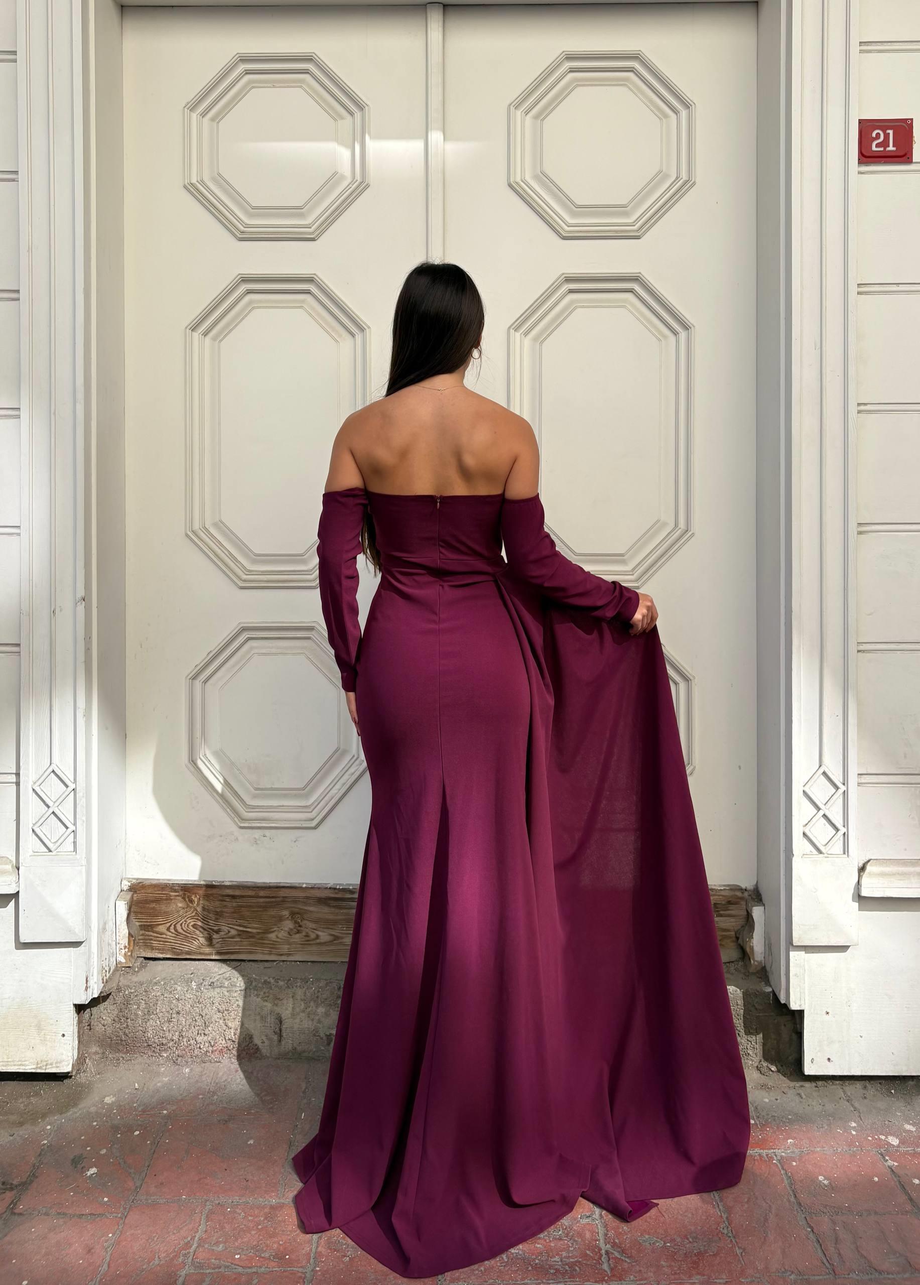 vücudu saran balık kesim ve önündeki kuyruk/drape detaylı elbise 583346 AÇIKMOR