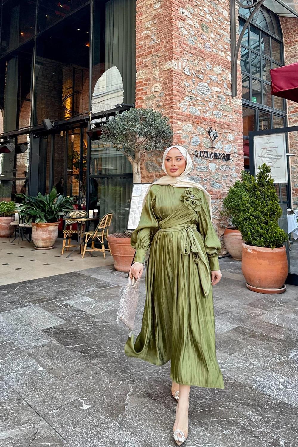 HELEN ETEKLİ TAKIM 