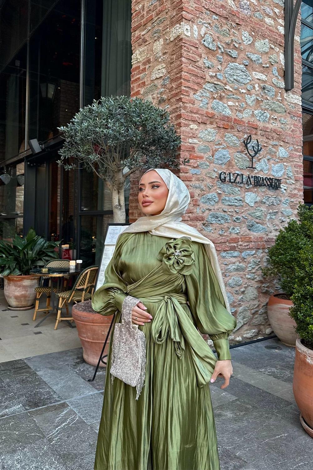 HELEN ETEKLİ TAKIM 