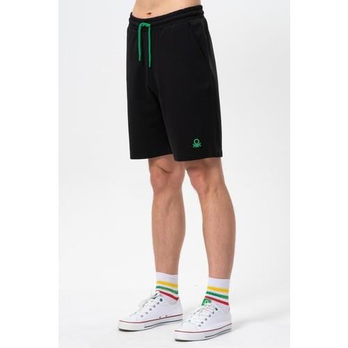 benetton-sort-01a927.jpg