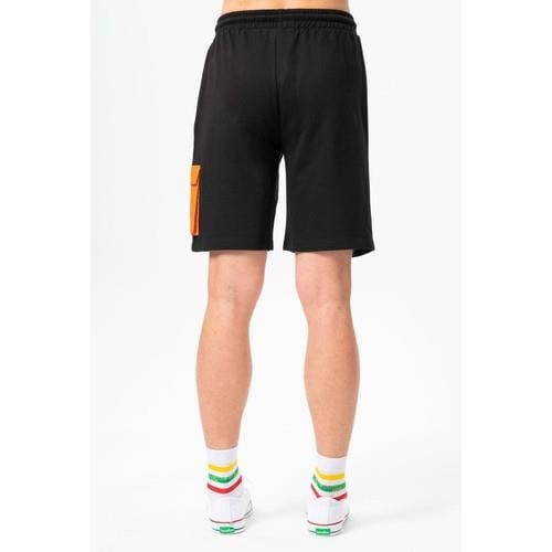 benetton-sort-d09d5d.jpg