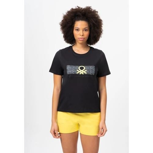 benetton-tshirt-c1d-9d.jpg