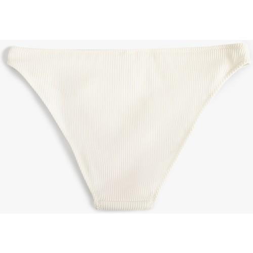 bikini-bottoms-4353-a.jpg